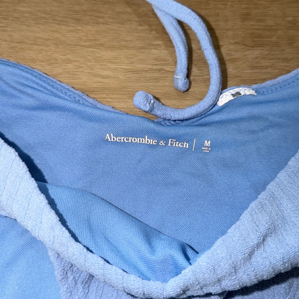 Abercrombie & Fitch Amalfi 2 piece powder blue ribbed swimsuit/ bikini medium - Picture 3 of 6
